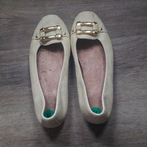 Size 8 Aerosoles flats
